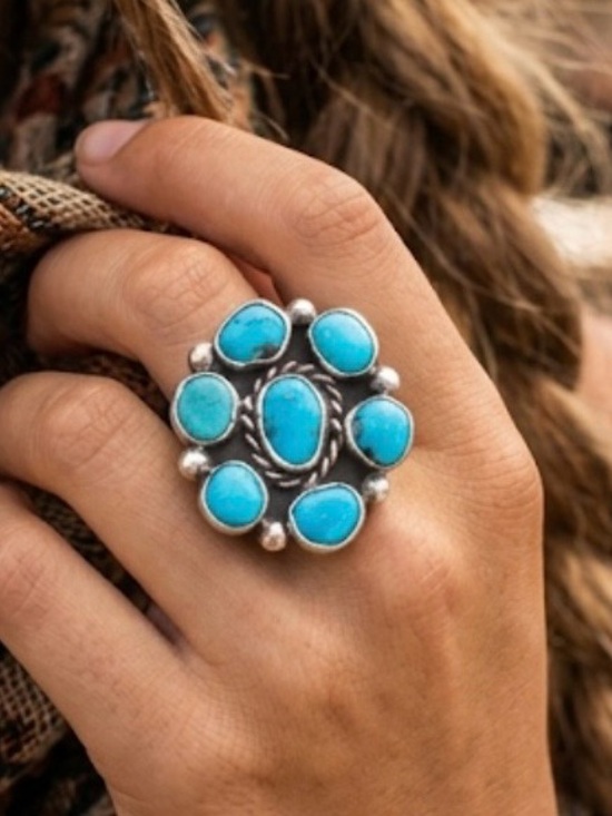 Zuni Jewelry - Vintage signed Zuni large Turquoise and sterling silver cluster ring